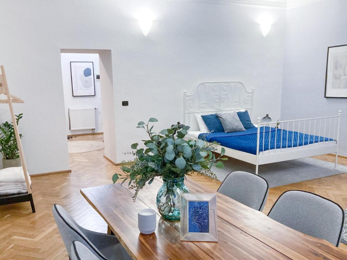 Best Price & Location - Historic Square Residency Prag Dış mekan fotoğraf